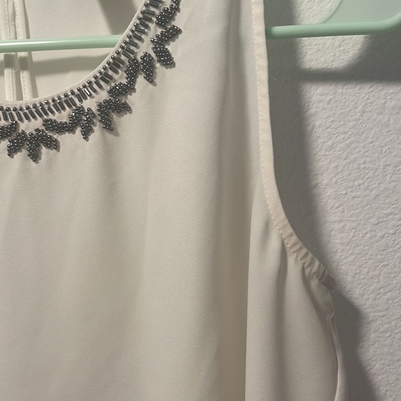 A LOFT Embellished Top! - Picture 6 of 13